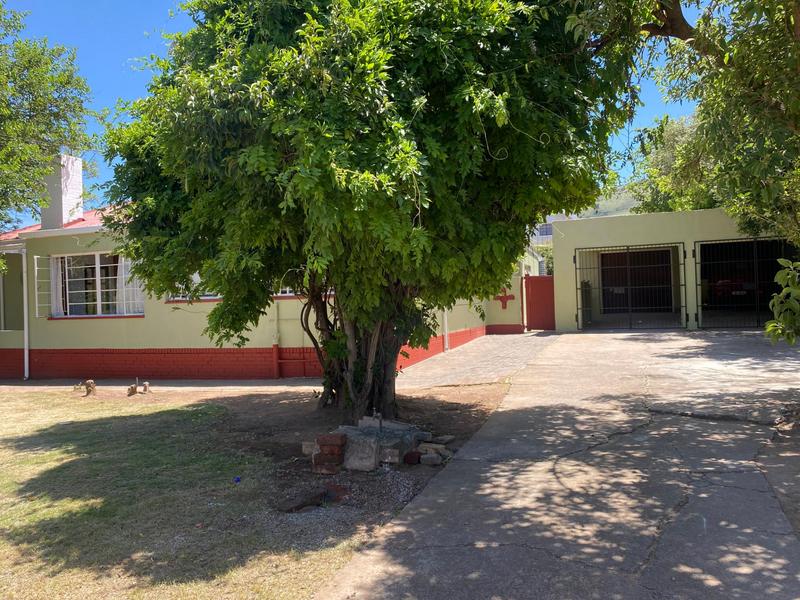 5 Bedroom Property for Sale in Top Town Eastern Cape